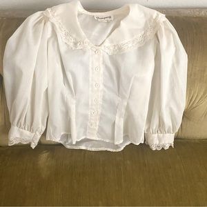 Vintage 3s Company boho tailored blouse. Size 5. Excellent condition.